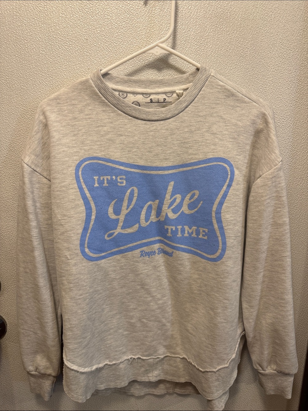 It's Lake Time Graphic Crewneck Sweatshirt - Light Gray and Blue